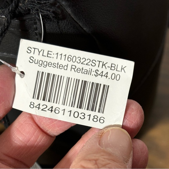 Faux Fur Heart Mini Backpack NWT 8”Wx 9” T faux leather silver hardware - Picture 5 of 9